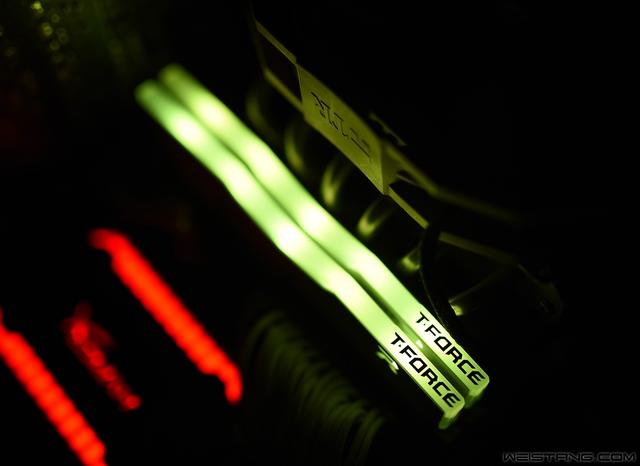 十铨T-FORCE DELTA R DDR4-3200内存评测